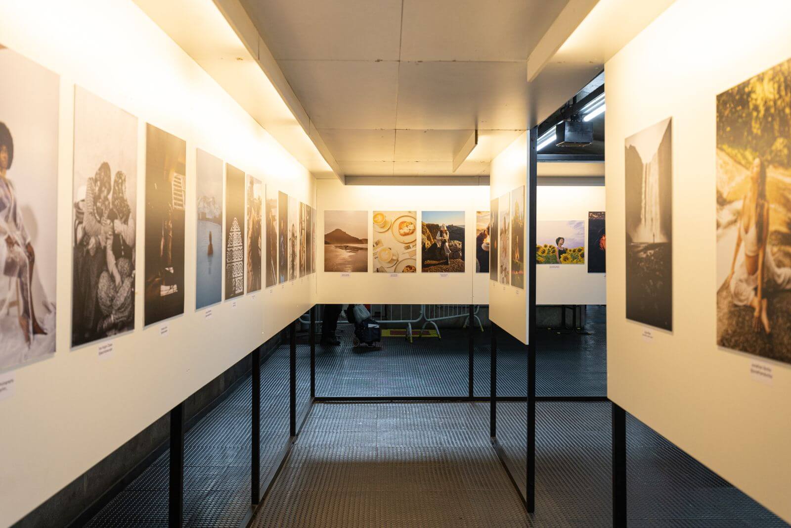 Exposição de arte em museu, acervo cultural de Recife